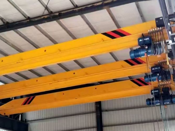 單梁行車緊急制動(dòng)系統(tǒng)的測(cè)試與維護(hù)：為何重要？