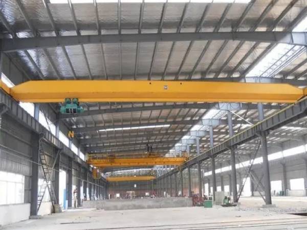 單梁起重機(jī)遙控器接線圖解中的主電源線如何正確接入？