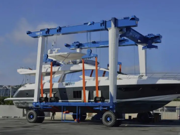 游艇吊的吊裝技術(shù)：游艇吊裝需要掌握哪些技術(shù)？