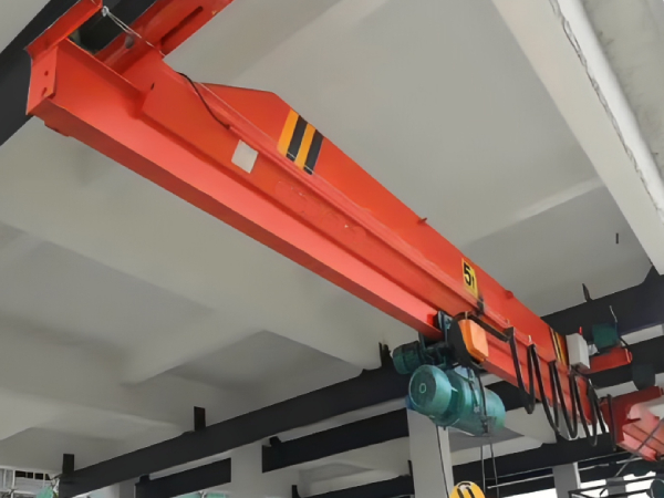 控制箱與外部設(shè)備通信線路如何布置？單梁行車控制箱與外部設(shè)備連接策略